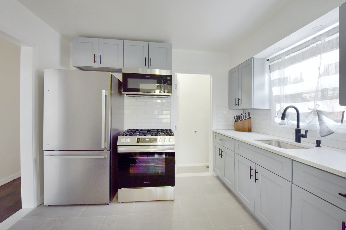 Comfort in a Beach Community - Photo 3