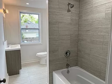 Bellevue One Bedroom Apartment