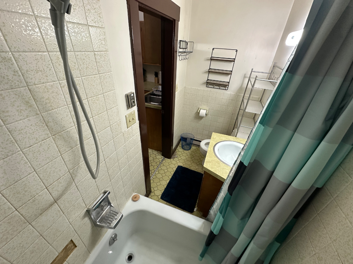 56 depot apt 3 - 1 bedroom, 1 bath apartment - Photo 3