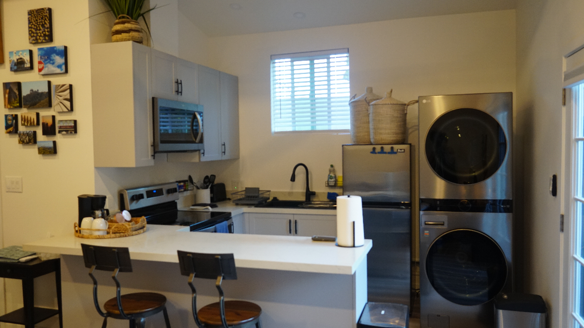 Mid City Studio with Large Private Patio - Photo 3