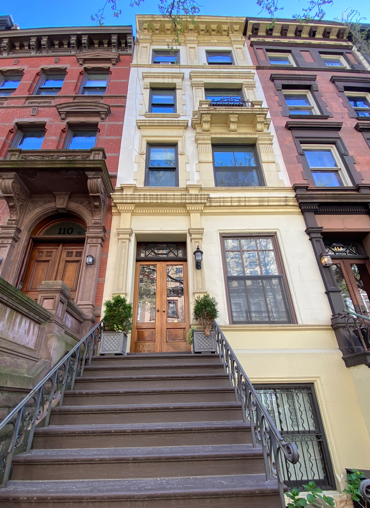 Cozy Manhattan brownstone apartment in the upper west side - Photo 2