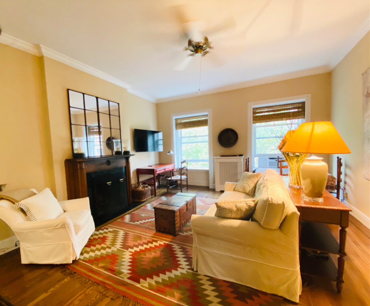 Cozy Manhattan brownstone apartment in the upper west side - Photo 8