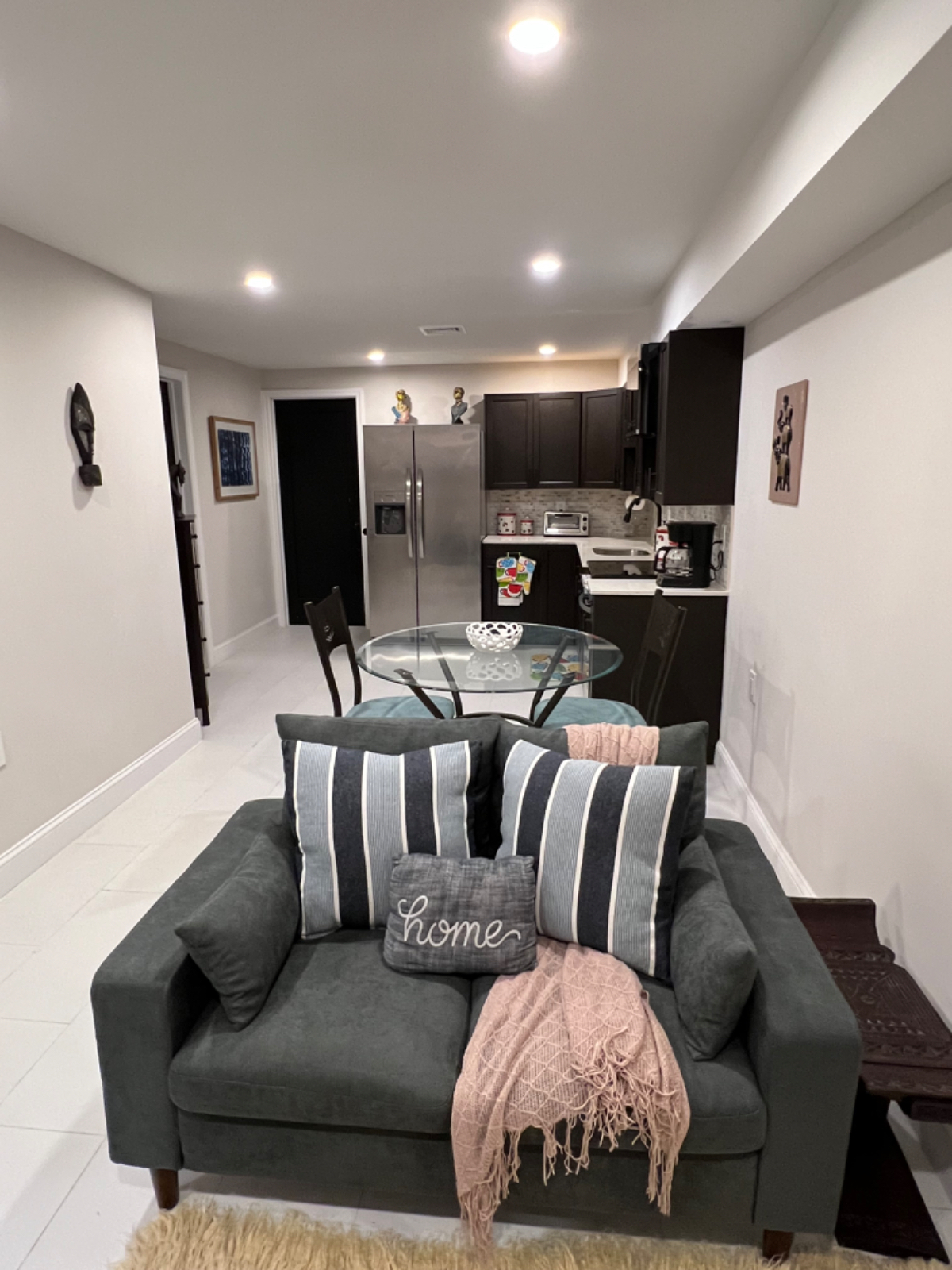 Fully Furnished 1 Bed Full Apt - Photo 4