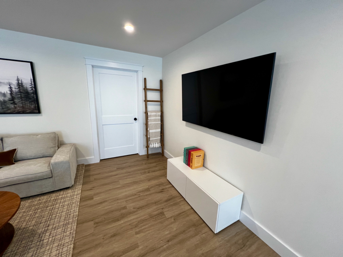 Huge New Apartment in Downtown Montgomery - Photo 4