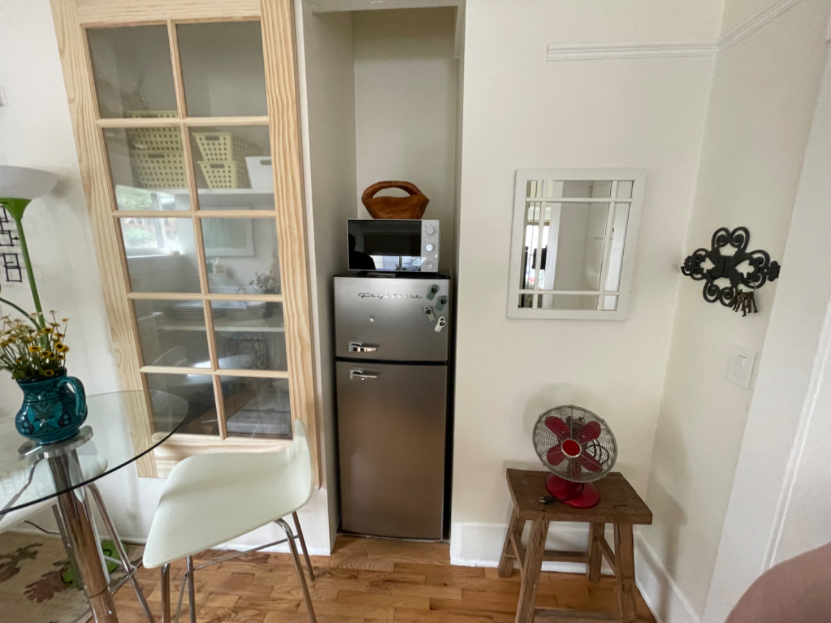 Charming 1 Bed Golden Hill apartment - Photo 6