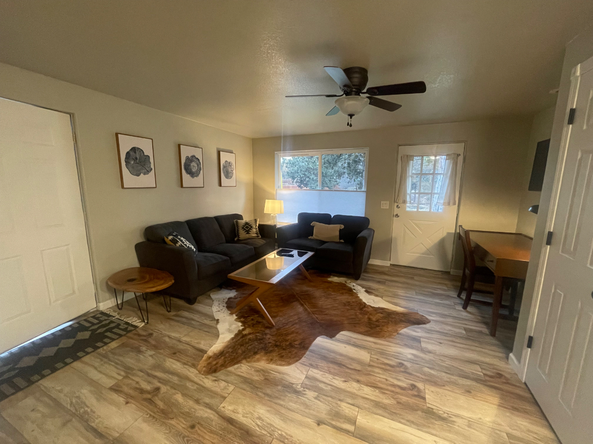 Pine Cone Cottage - Photo 4