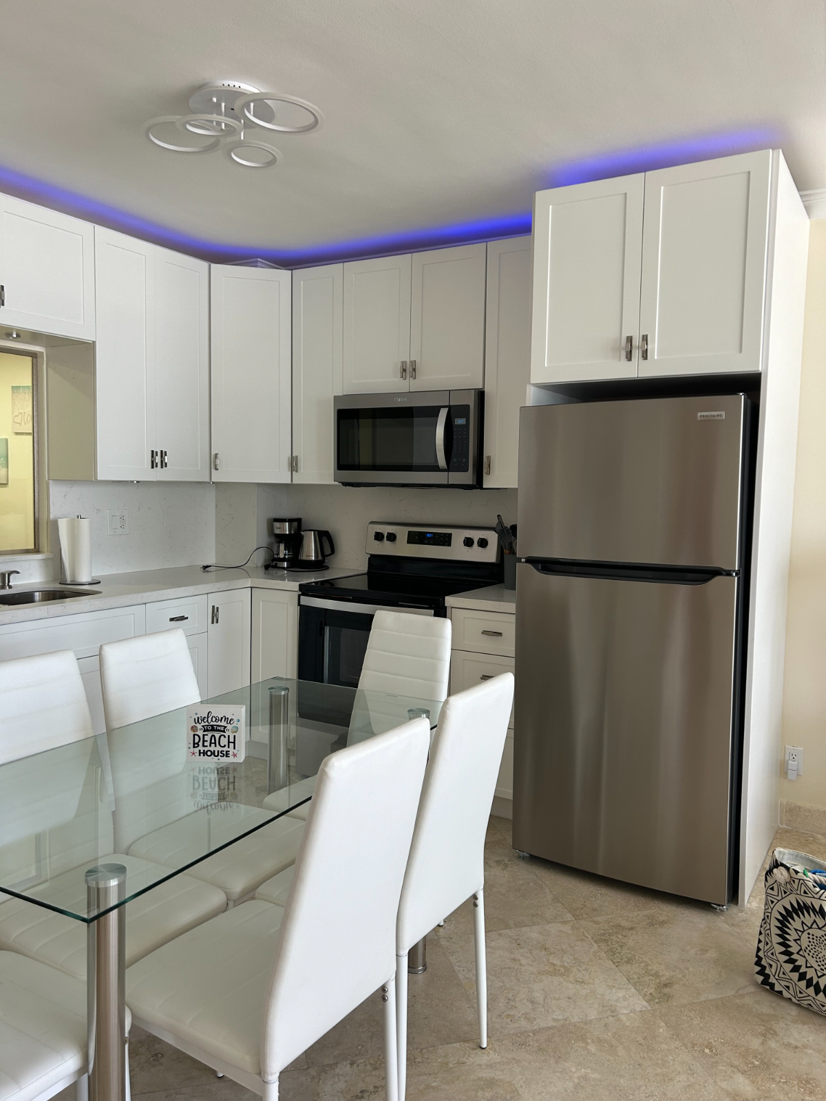 Oceanfront Penthouse Condo - Photo 9
