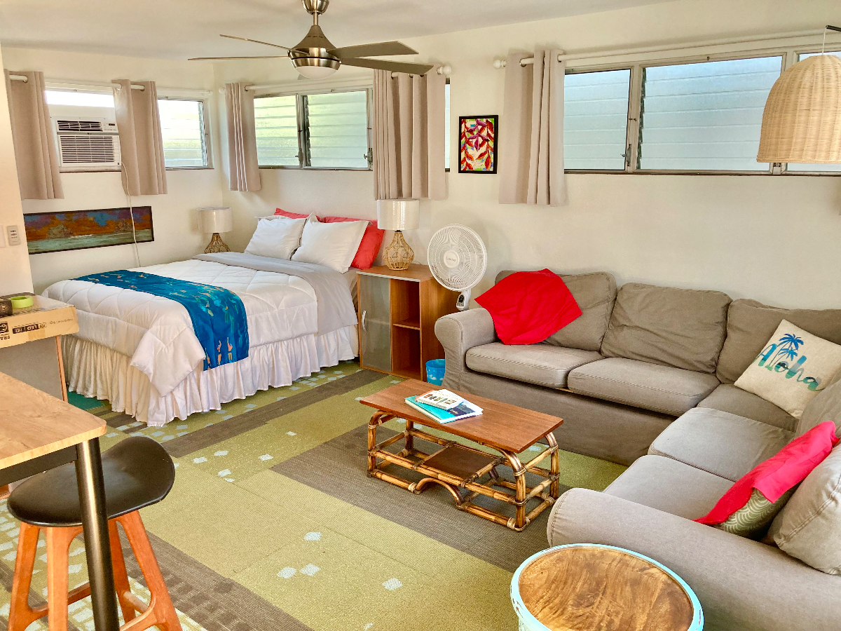 Spacious Kailua studio