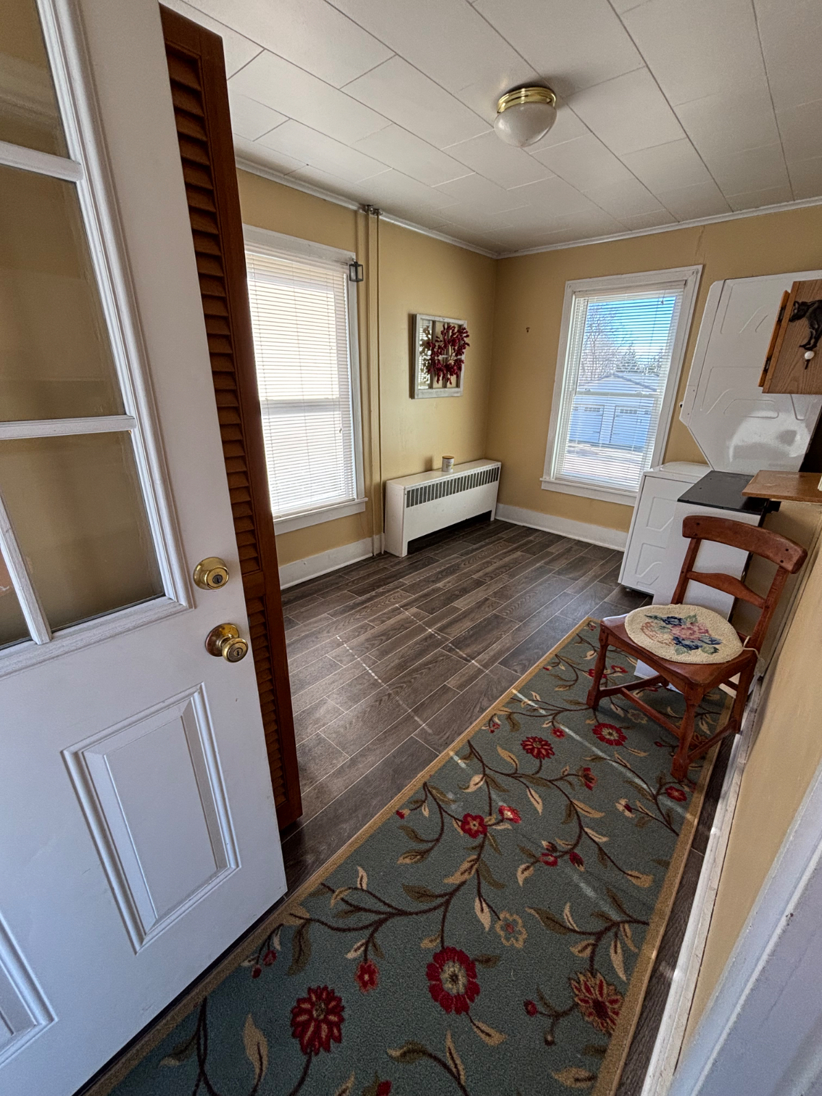Cozy 2 bedroom apartment, walking distance to Northwest Medical Center. - Photo 4