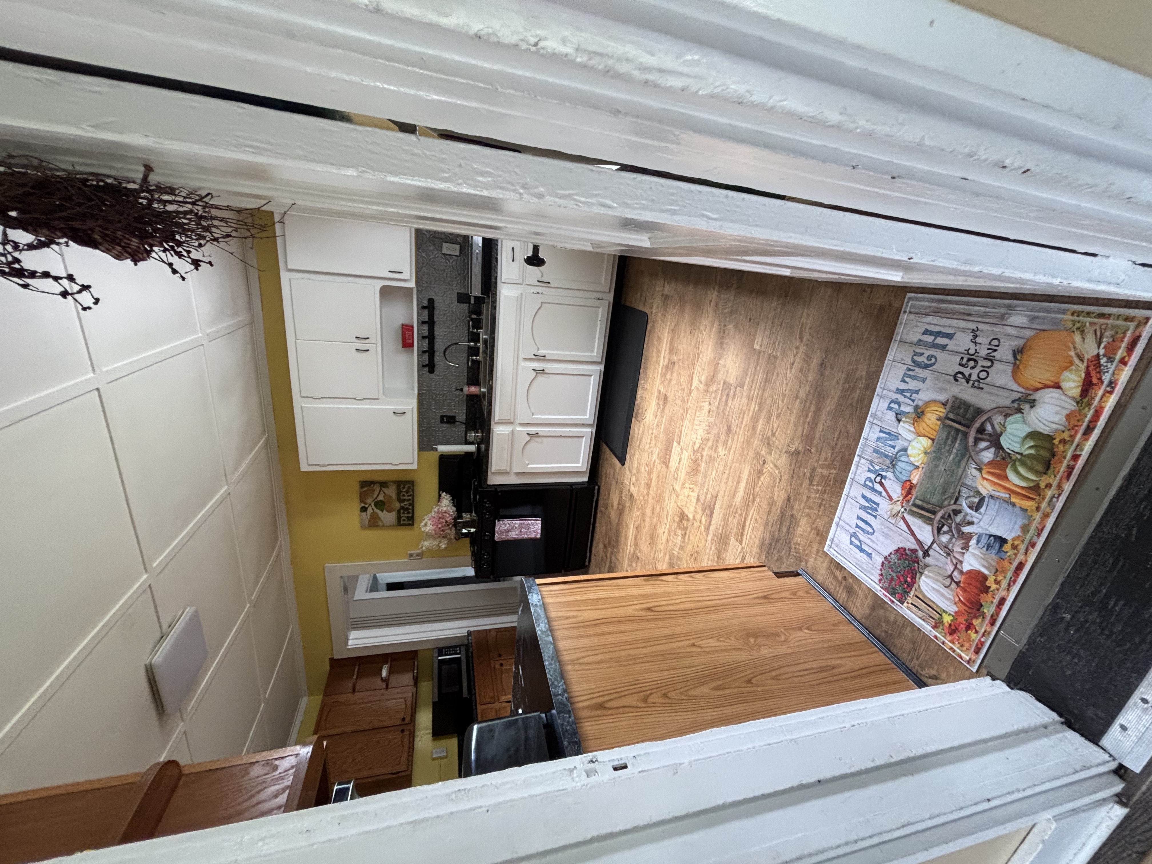 Cozy 2 bedroom apartment, walking distance to Northwest Medical Center. - Photo 5