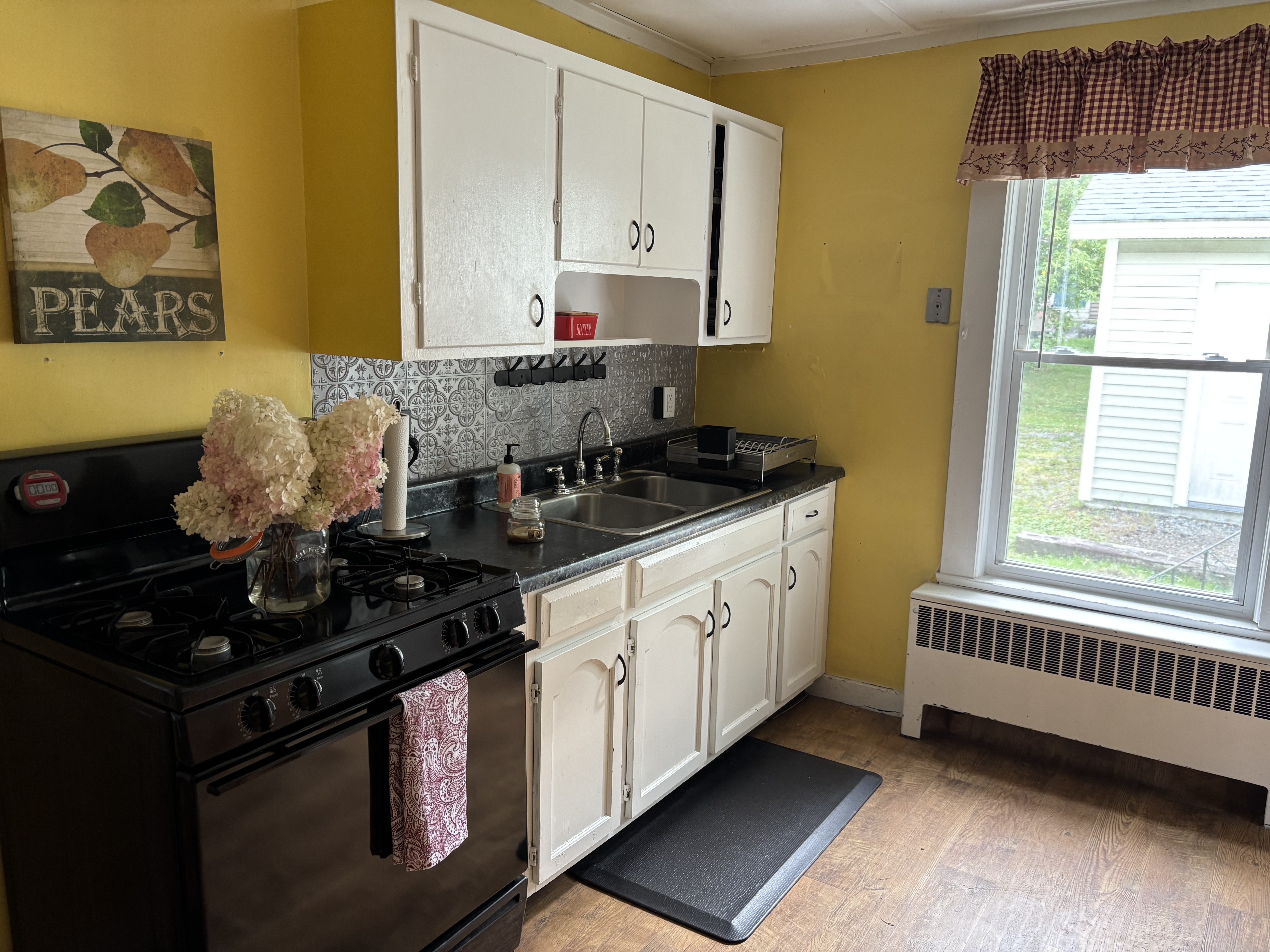 Cozy 2 bedroom apartment, walking distance to Northwest Medical Center. - Photo 7