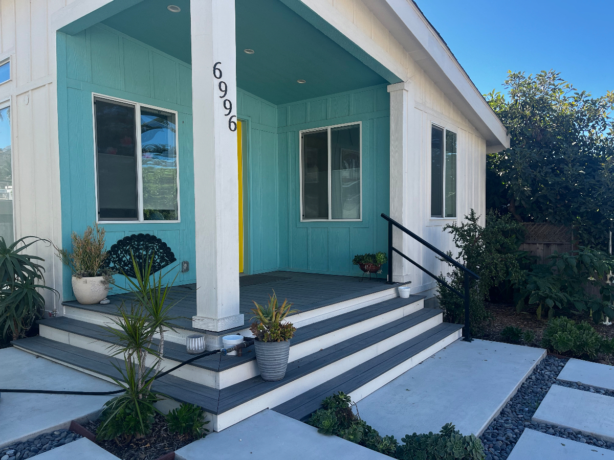 Stylish Modern Home at La Conchita Beach 30-90days only - Photo 2