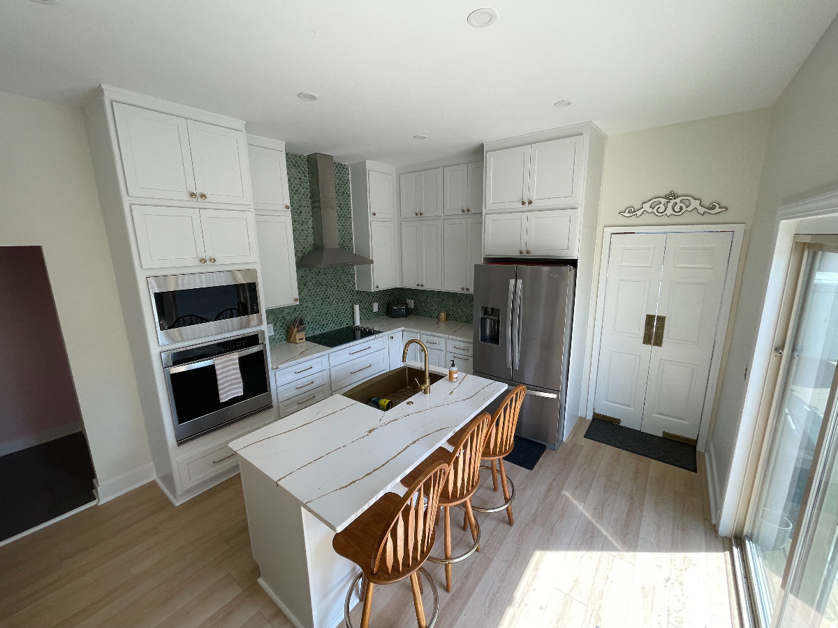 Upper Level Unit - Photo 2