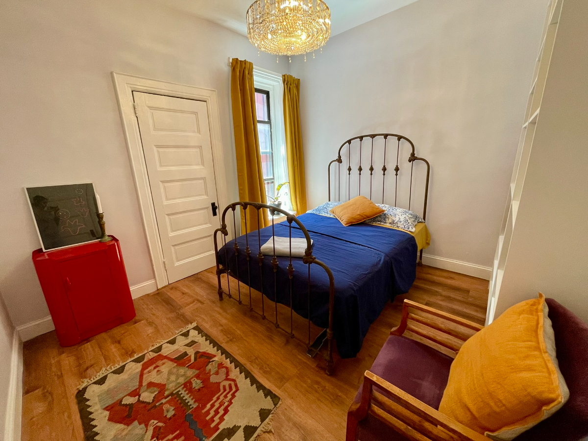 Home sweet home next to Central Park - Photo 3