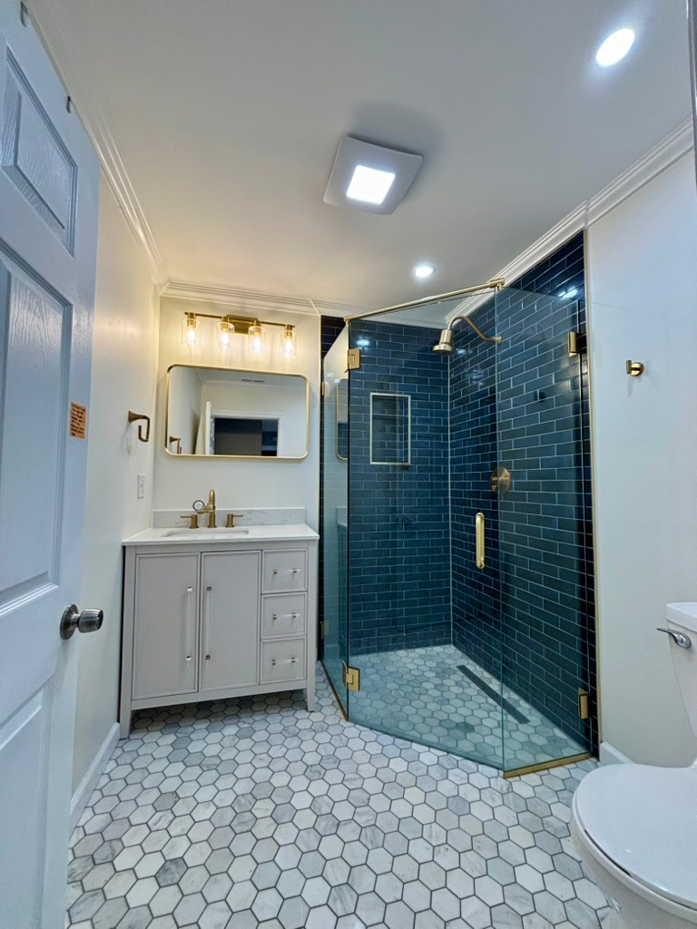 3 bed, 2 bath Top Floor - Downtown Saratoga - Photo 4
