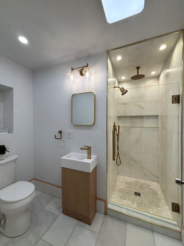 3 bed, 2 bath Top Floor  - Downtown Saratoga - Photo 10
