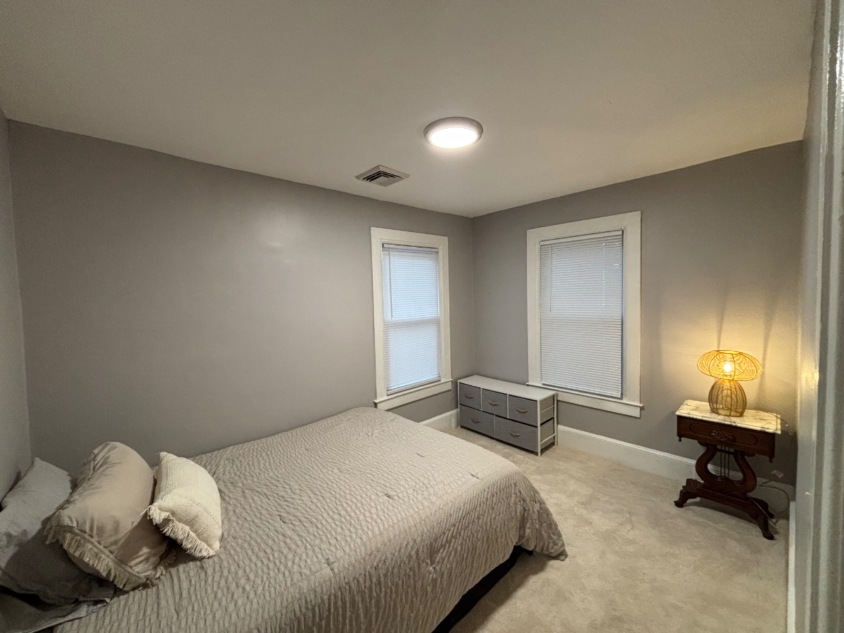 3 bed, 2 bath Top Floor  - Downtown Saratoga - Photo 8