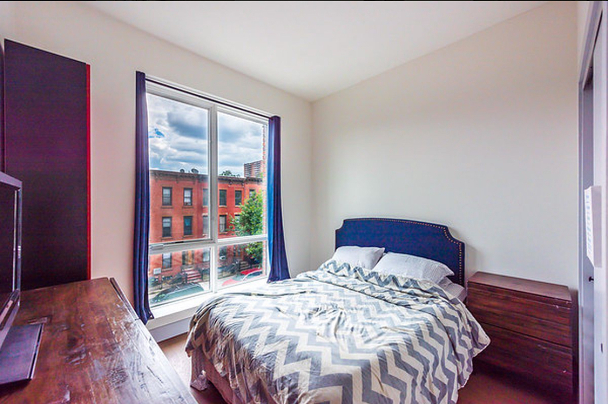 Luxury 1-Bedroom Apartment  with Gym and Shared Rooftop in Ocean Hill - Photo 8