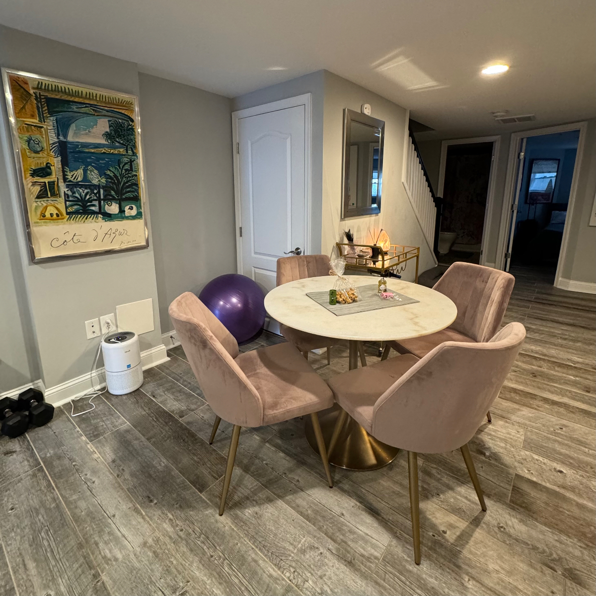 The Bloomie - 1 bedroom English Basement Apartment in Bloomingdale with separate entrance, short wal - Photo 2
