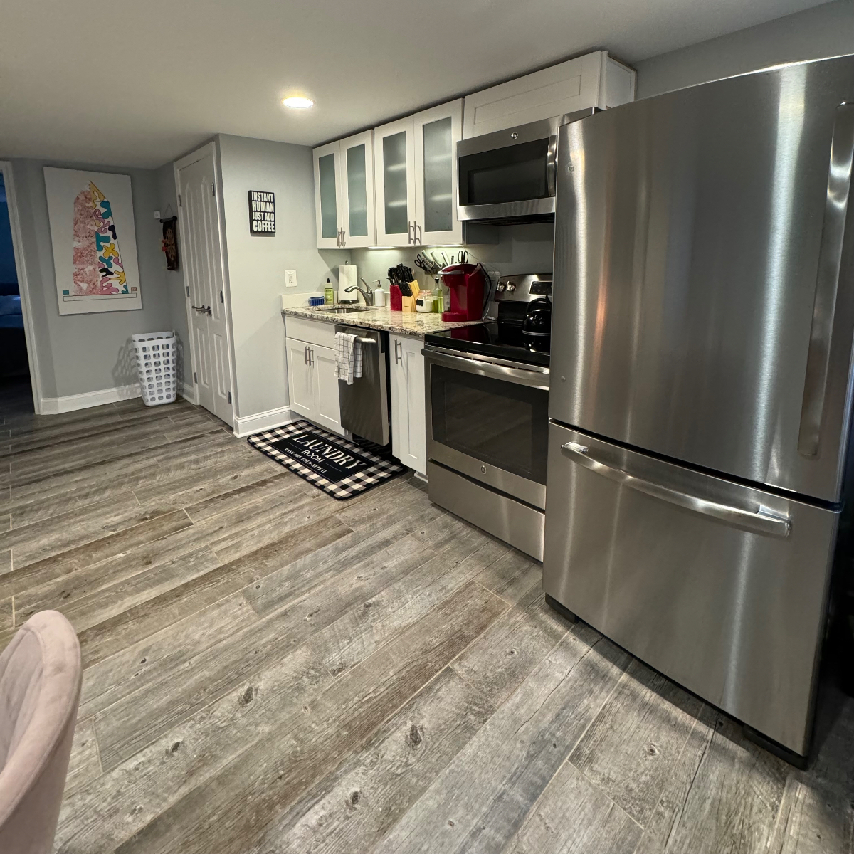 The Bloomie - 1 bedroom English Basement Apartment in Bloomingdale with separate entrance, short wal - Photo 6