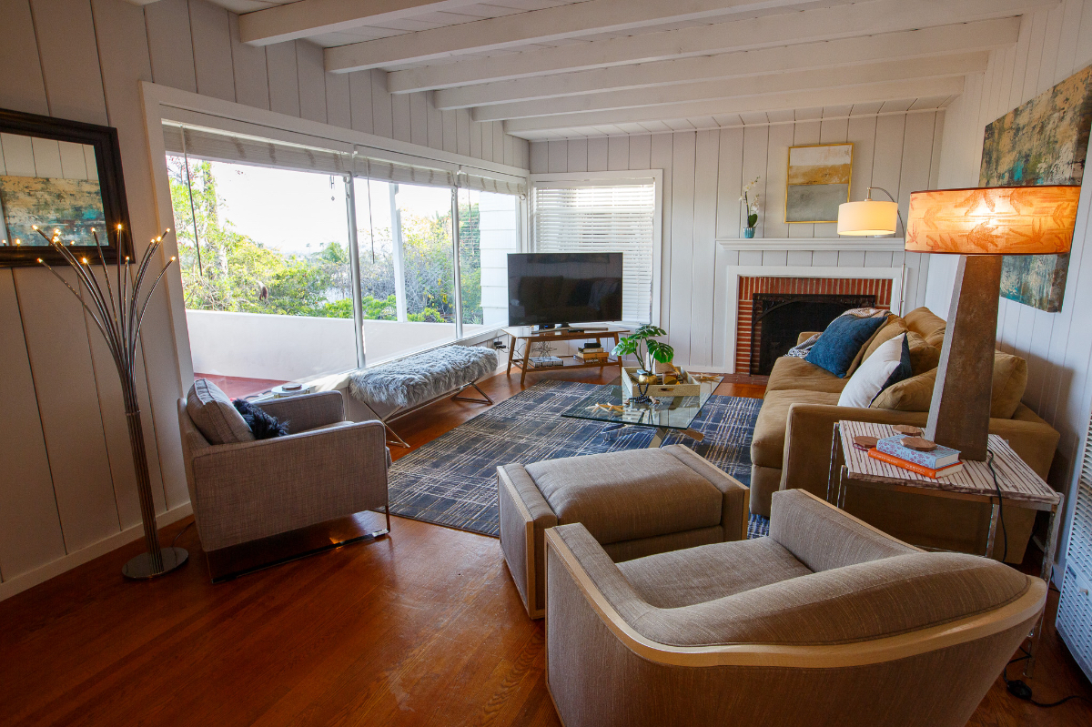 Pet Friendly, Dedicated Work Space, Close to Beach and Bay. - Photo 3
