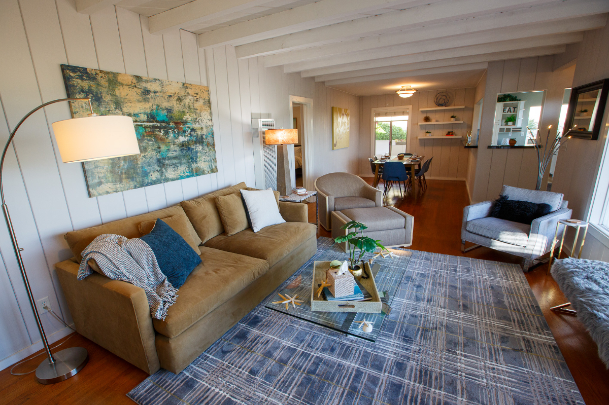 Pet Friendly, Dedicated Work Space, Close to Beach and Bay. - Photo 2