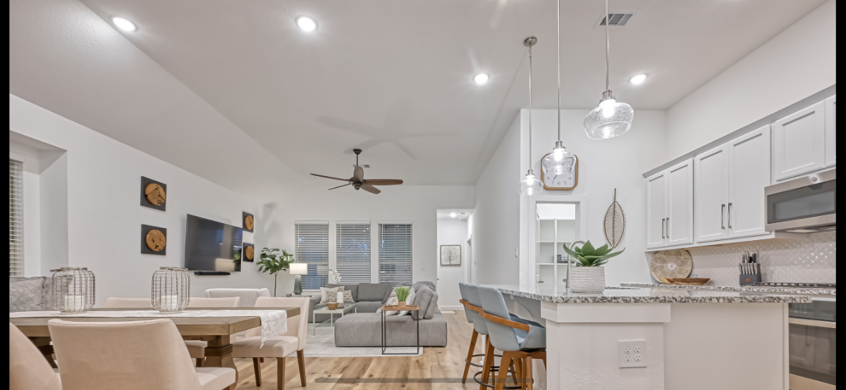 Professionally decorated home in North Grove, minutes away from The Woodlands - Photo 7