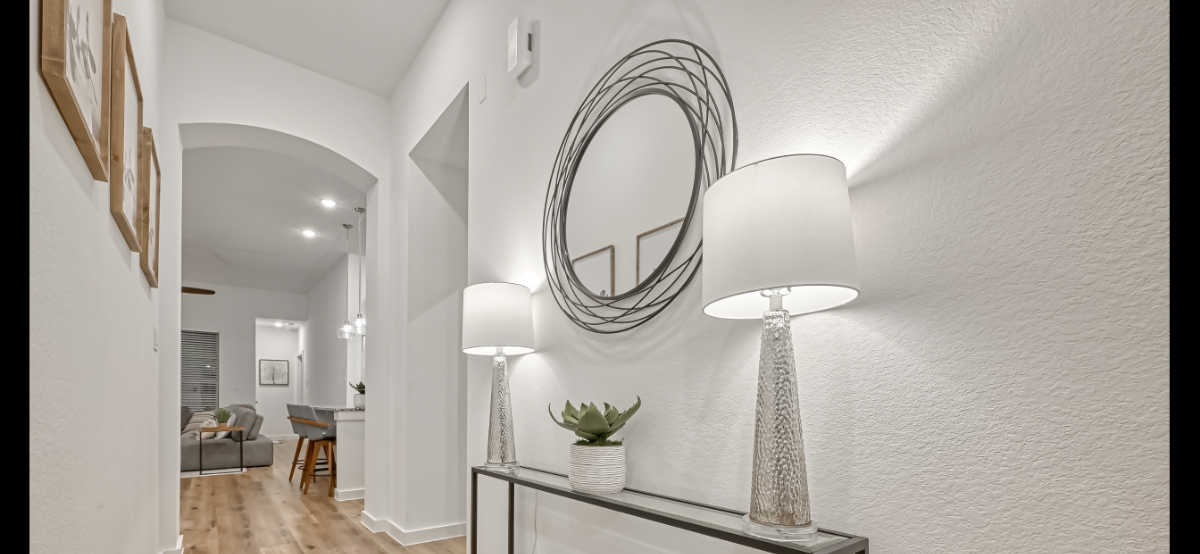 Professionally decorated home in North Grove, minutes away from The Woodlands - Photo 6