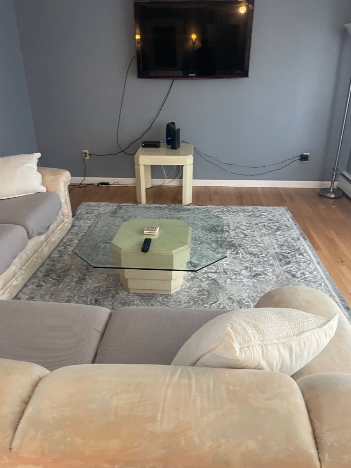 Lovely property close to the hospitals. - Photo 2