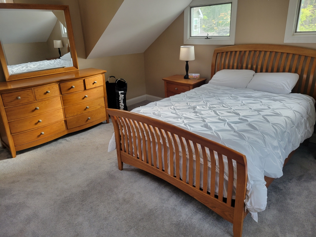 Charming Countryside Escape Modern & Spacious Upstairs Apartment with Resort-Style Amenities on a Se - Photo 8