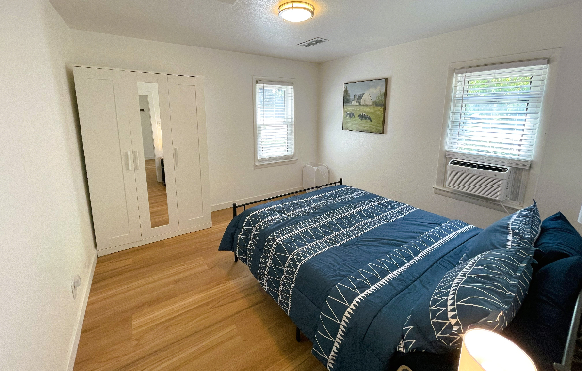 New 1 bd-private carport-private yard - Photo 1