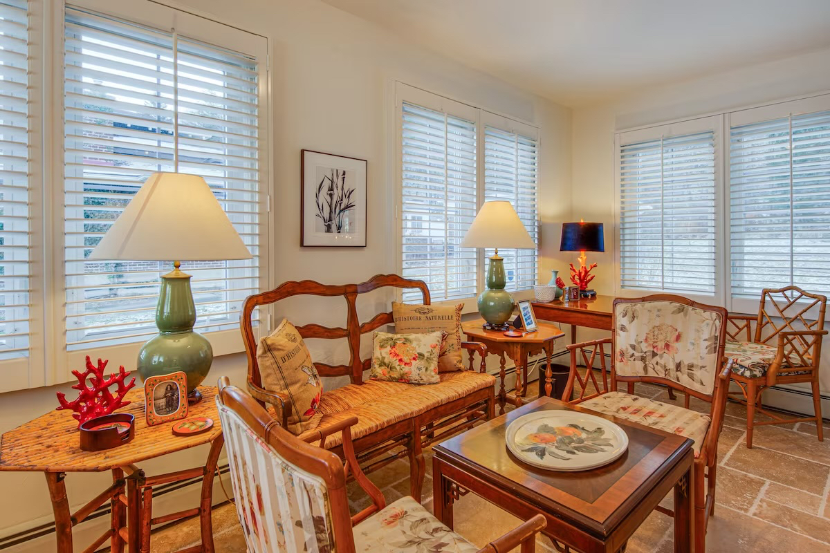 Interior Designer's Vacation Home - Photo 7