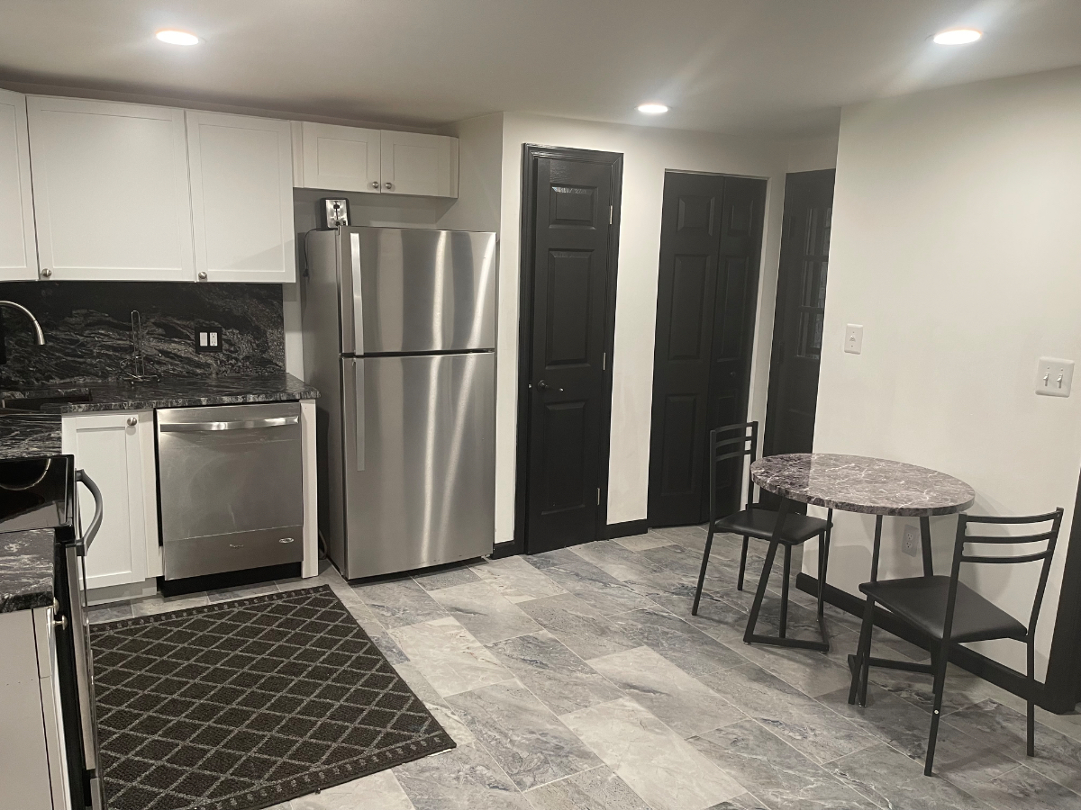 GORGEOUS FURNISHED BASEMENT APARTMENT IN WASHINGTON DC - Photo 2