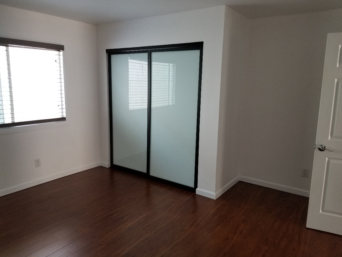 Stylish and Convenient - Stunning 1 Bed, 1 Bath Apartment in the Charming North Park Neighborhood of San Diego - Photo 5