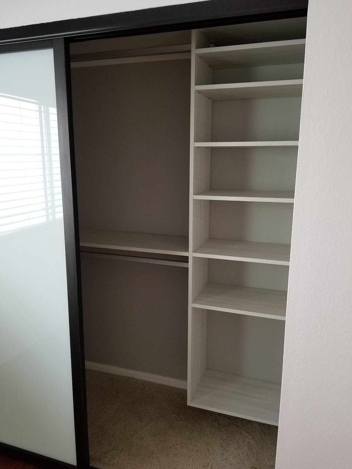 Stylish and Convenient - Stunning 1 Bed, 1 Bath Apartment in the Charming North Park Neighborhood of San Diego - Photo 4