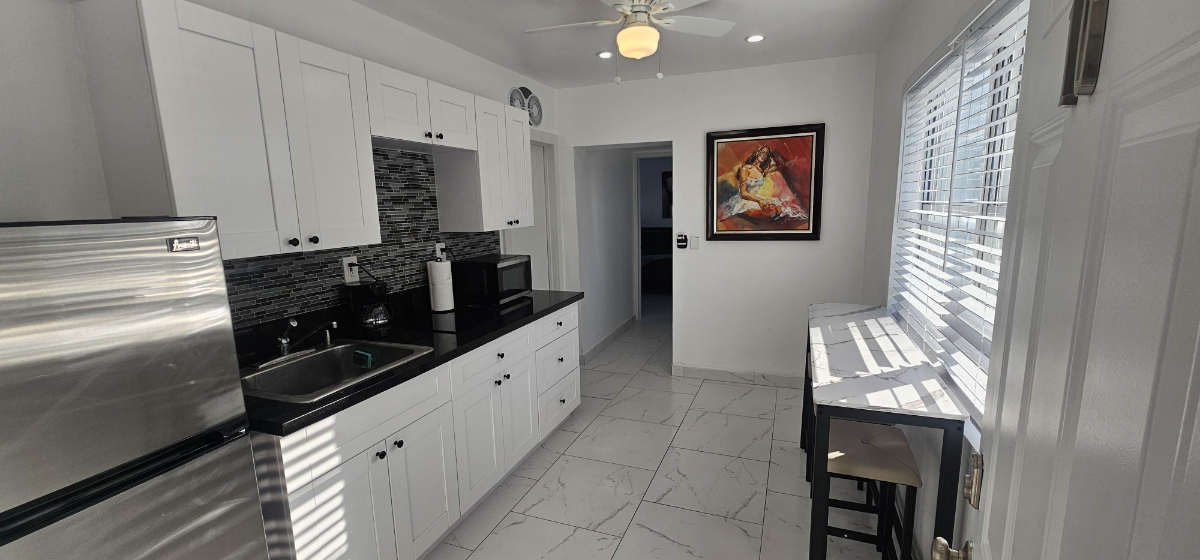 Miami Beach apartment 1 block away - Photo 12