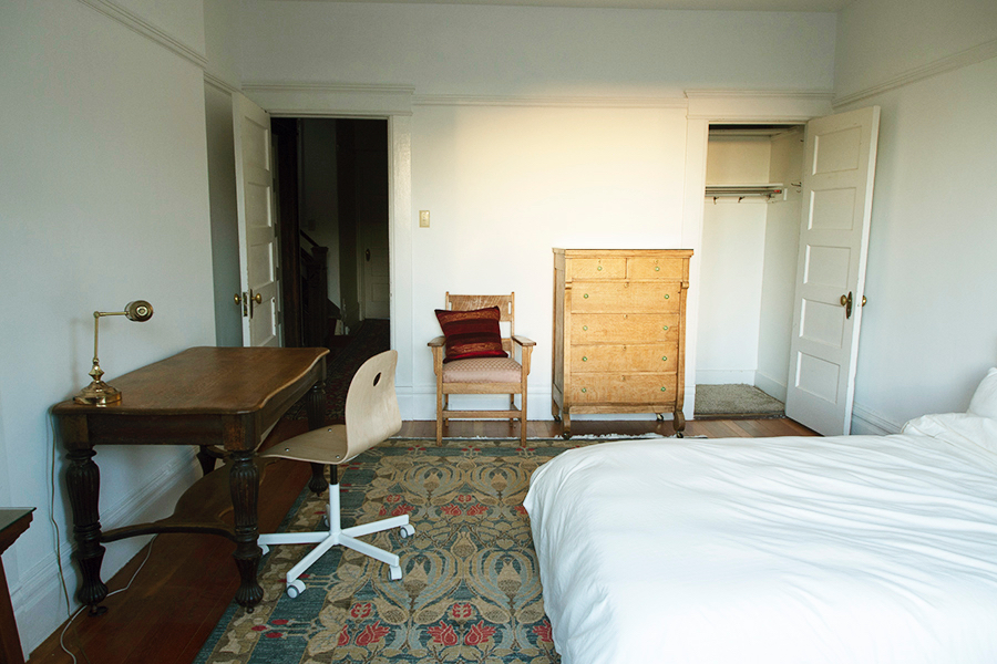 Bright room 10 mn walk to iUCSF, St Mary's - Photo 3