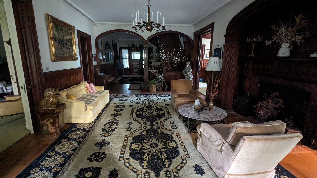 5 bdrm Victorian, built in 1881 with 21 rooms on 4 very private acres - Photo 8