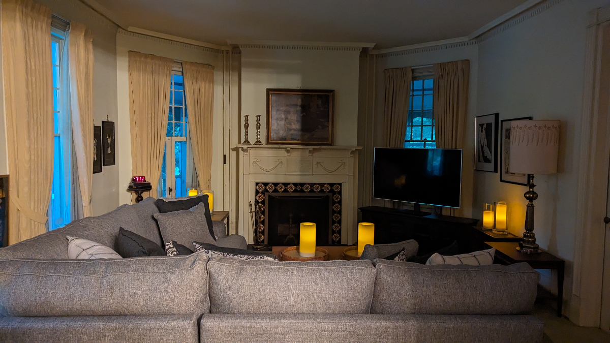 5 bdrm Victorian, built in 1881 with 21 rooms on 4 very private acres - Photo 12