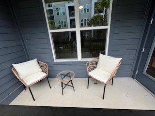 Luxury Style Apartment in the Heart of Wilmington, less than half a mile from the Novant Health Medi - Photo 4