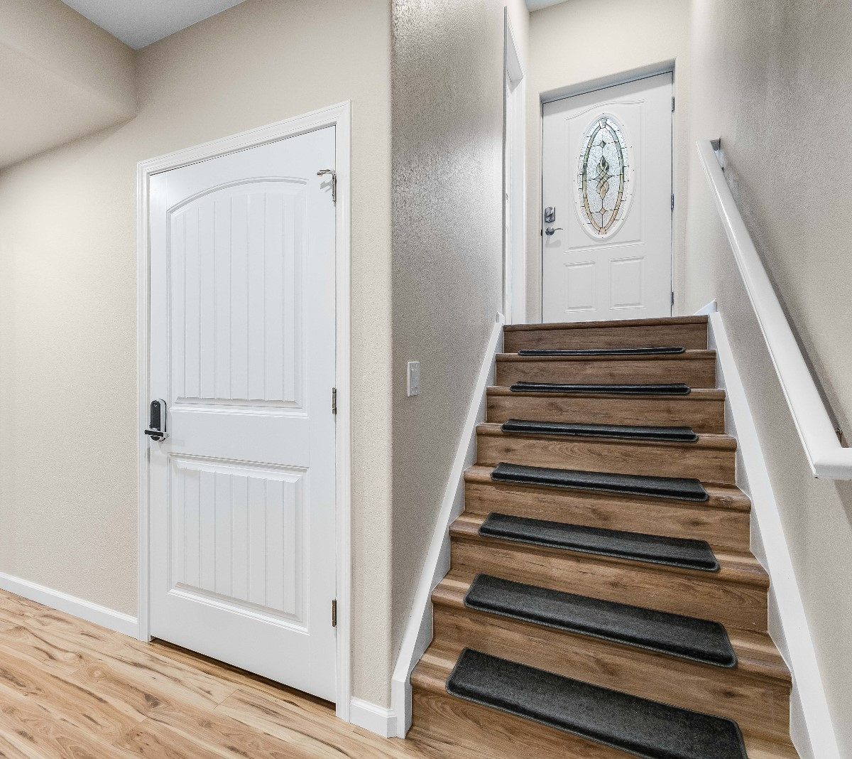 Stunning Downtown 1 Bedroom Apartment - Photo 6