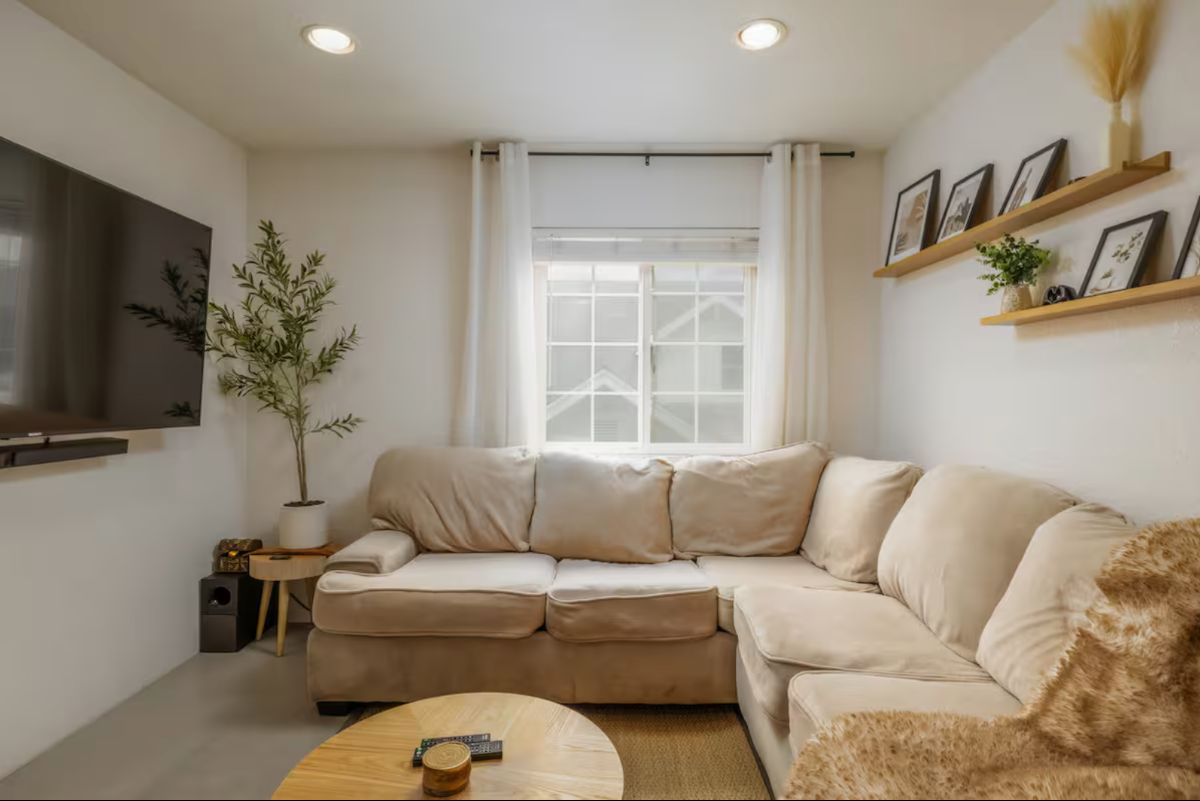 1br Duplex in East Hollywood with a Zen Ambiance - Photo 2