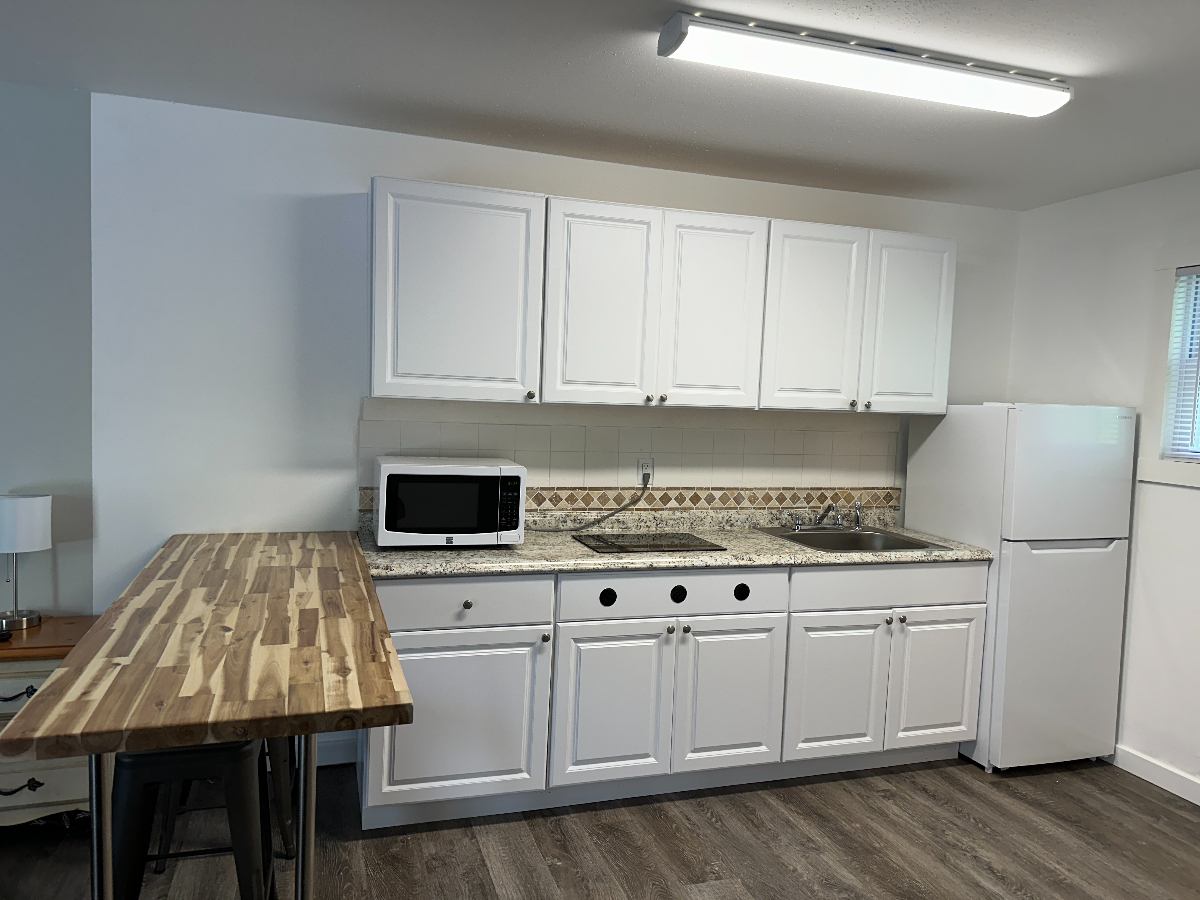 Rutland Town, Studio Efficiency with Kitchenette - Photo 3