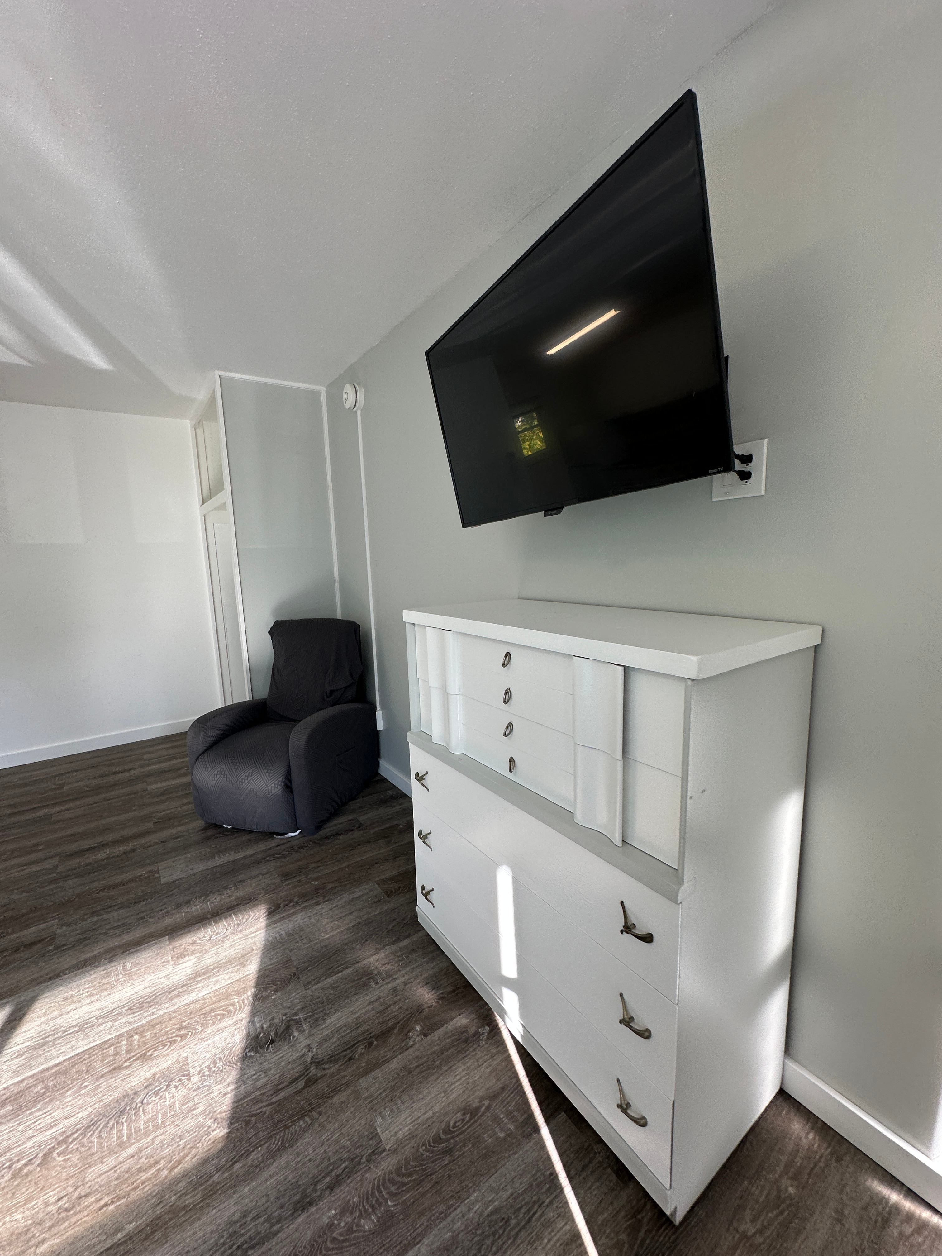Rutland Town, Studio Efficiency with Kitchenette - Photo 9
