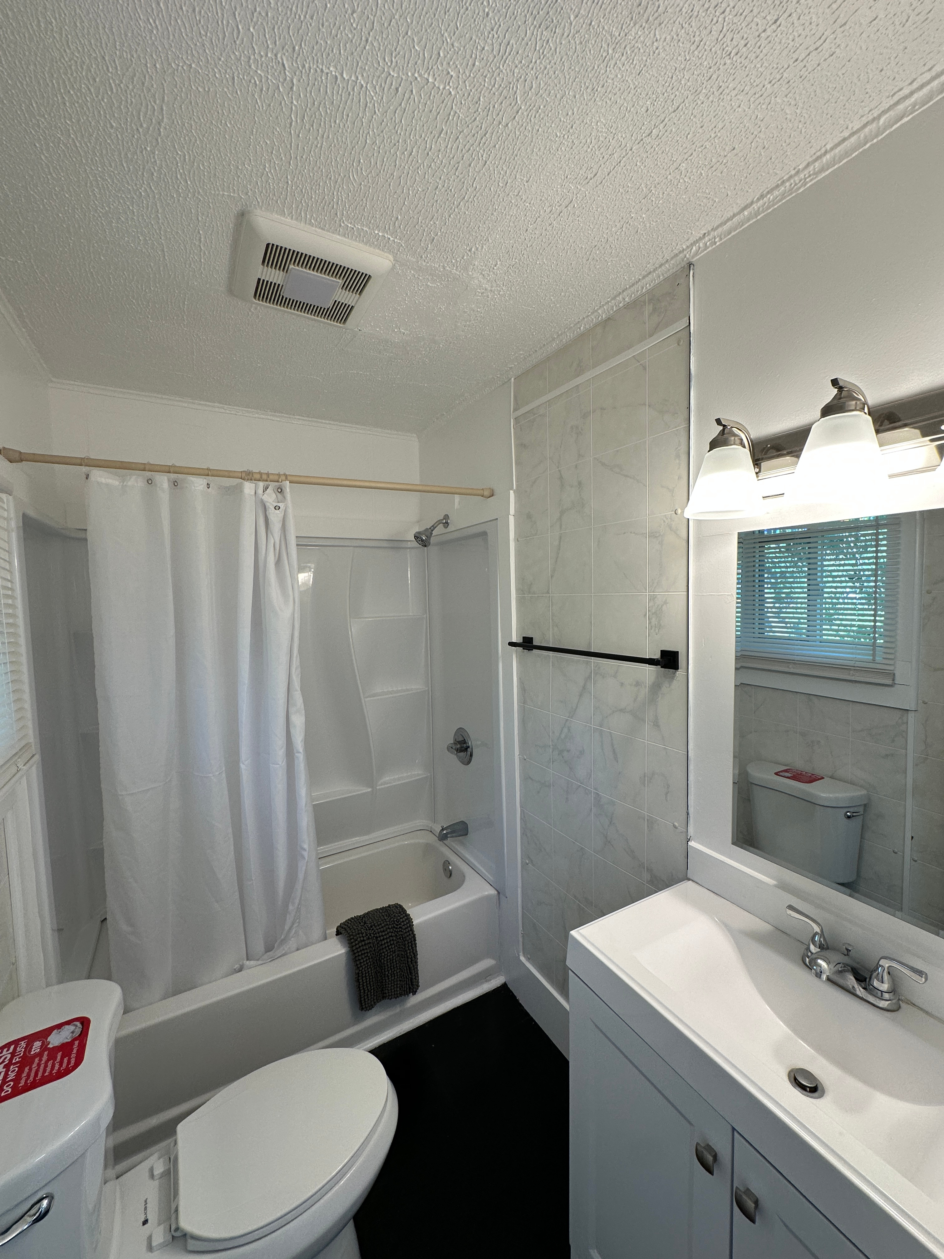 Rutland Town, Studio Efficiency with Kitchenette - Photo 11