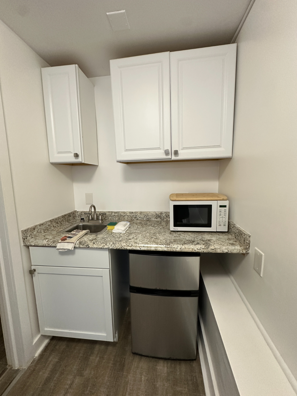 Rutland Town, Studio Efficiency with Kitchenette - Photo 4