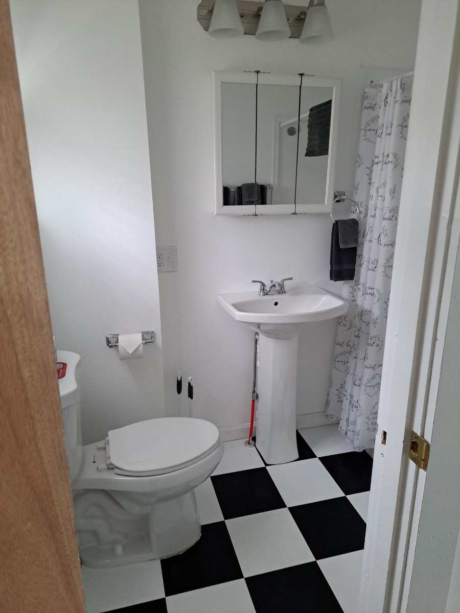 Rutland Town, Studio Efficiency with Kitchenette - Photo 8