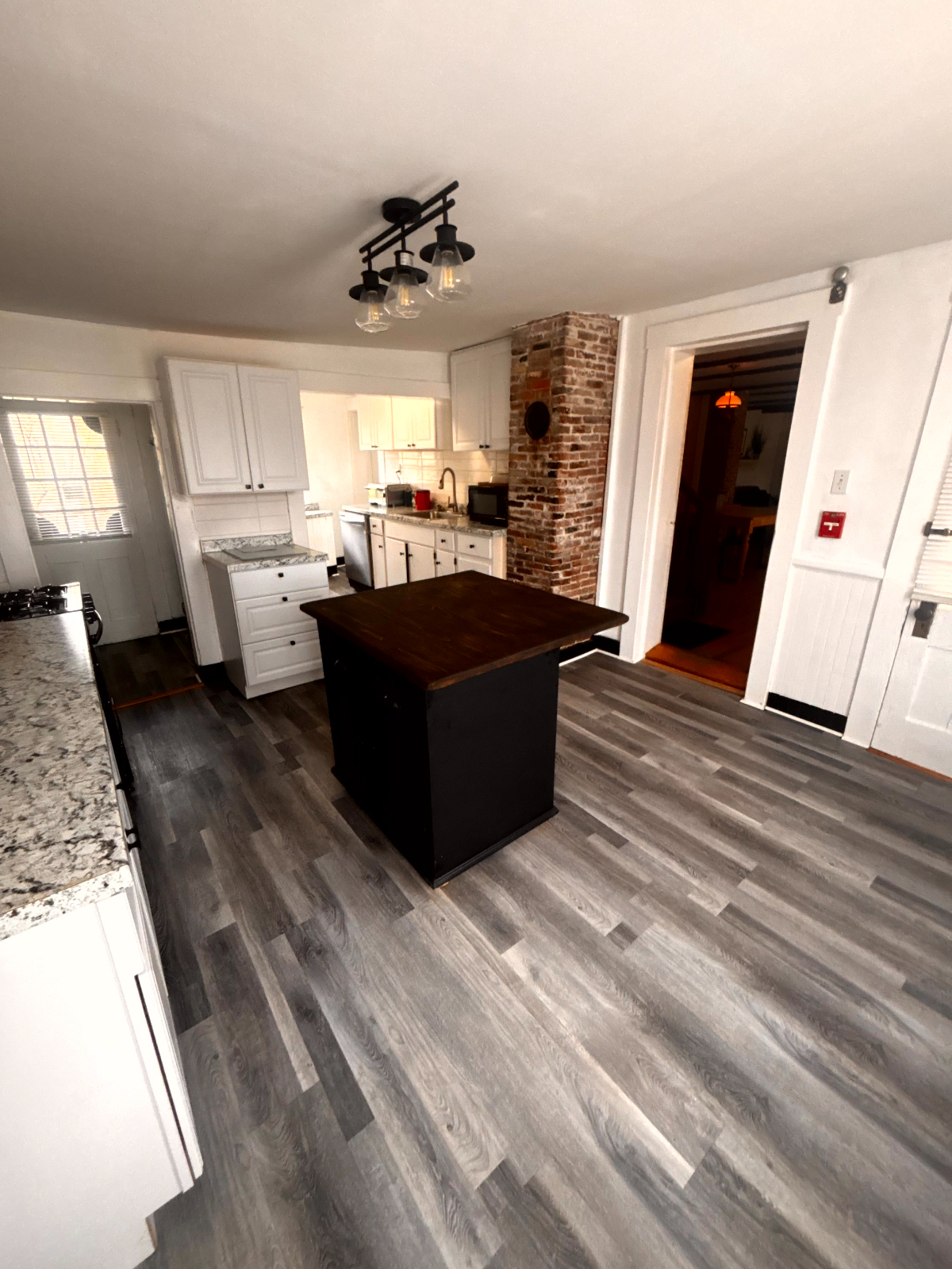 Cabin 20-- Studio with Kitchen - Photo 5