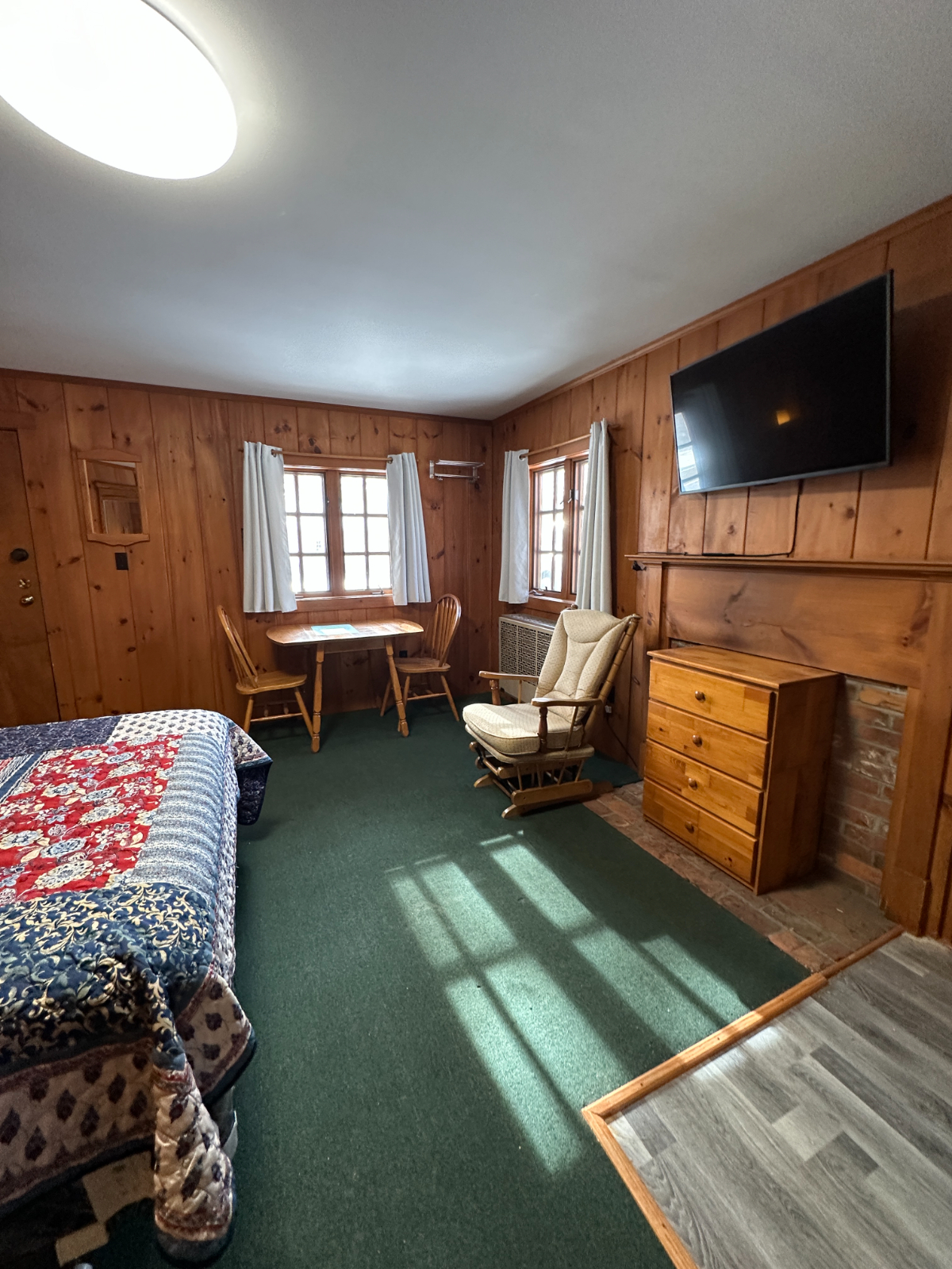 Cabin 20-- Studio with Kitchen - Photo 6