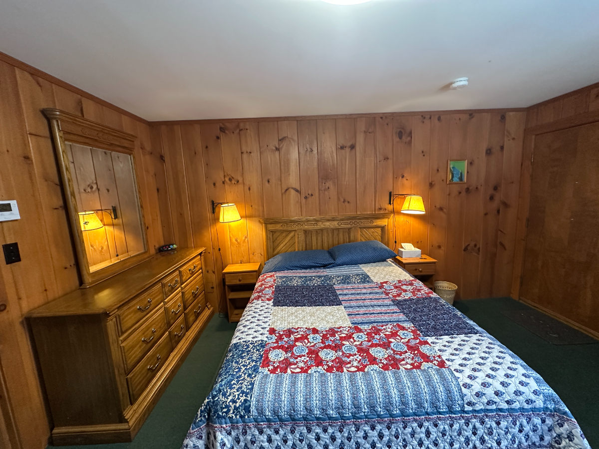 Cabin 20-- Studio with Kitchen - Photo 3